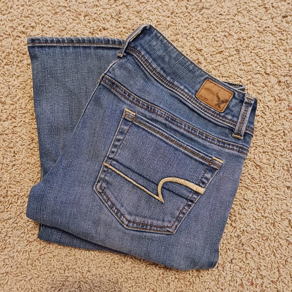 American Eagle Women's bootcut jeans size 6